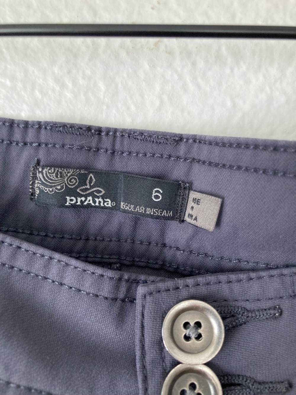 prAna Gray Halle Outdoor Hiking Roll Up Cargo Pants Womens 6 Gorpcore - Picture 5 of 8